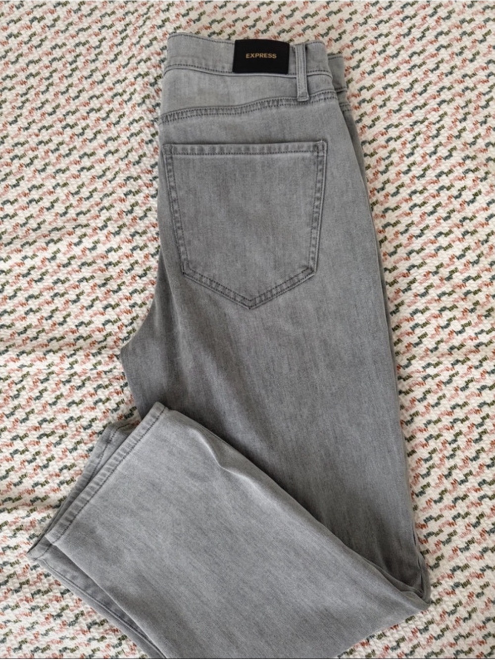 Express woman’s Slim Straight Light Gray Jeans